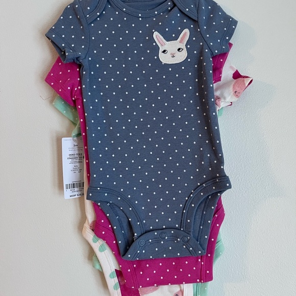 NWT 4 short sleeve Carter onsies - Picture 2 of 4